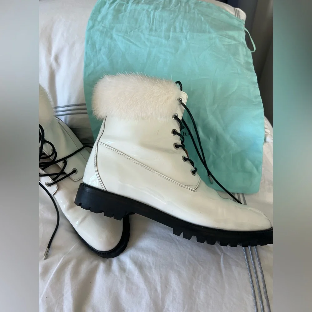 💎 Aquazzura White Patent Faux Fur Winter Size 9 - Picture 12 of 16